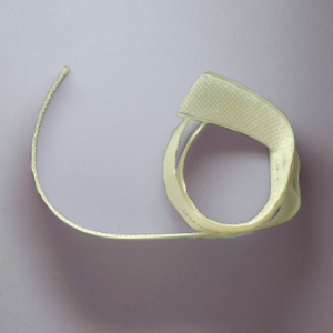Klettband: Haken-/Pilzband 20mm | selbstklebend weiß - 25m/Rolle